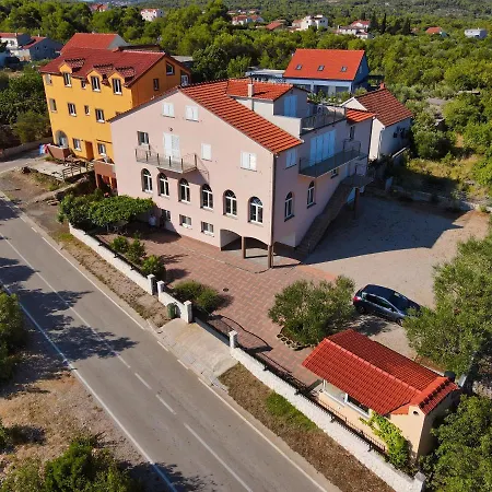 Grande Rosa Apartment Vrulje  Exterior photo