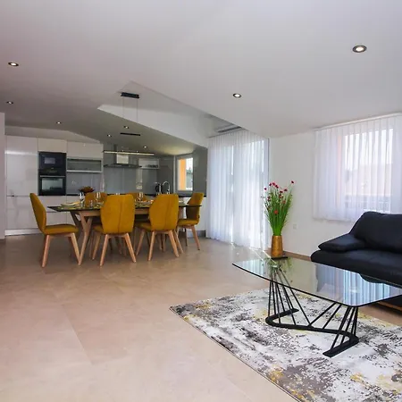 Grande Rosa Apartment Vrulje  Exterior photo